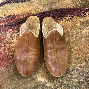 Sabah women’s baba Sz 40